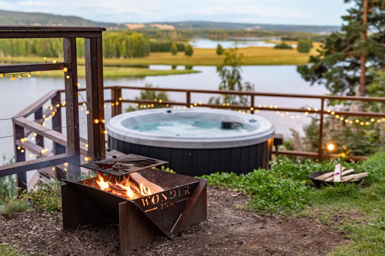 Lodge The Wonderinn Mirrored Glass - Wonderinn Delta Hektner