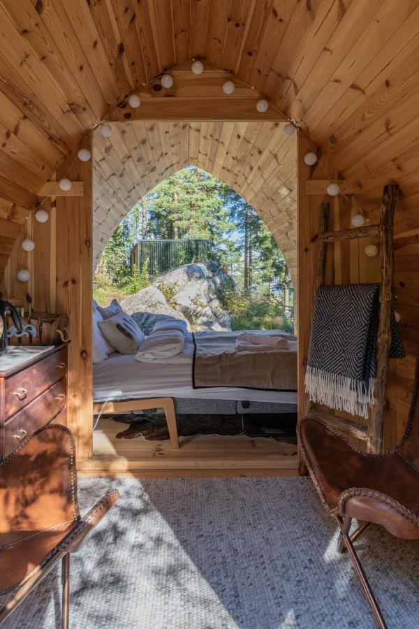 The Wonderinn Mirrored Glass - Wonderinn Delta * Hektner