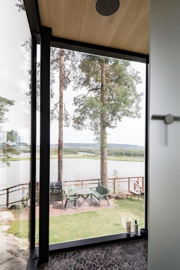 Lodge The Wonderinn Mirrored Glass - Wonderinn Delta